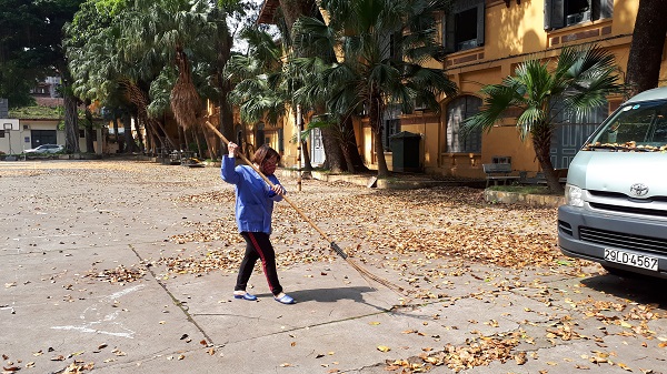 Đại học Khoa học Tự nhiên tổng vệ sinh diệt khuẩn chuẩn bị đón học sinh, sinh viên trở lại trường sau kỳ nghỉ dài vì Covid-19