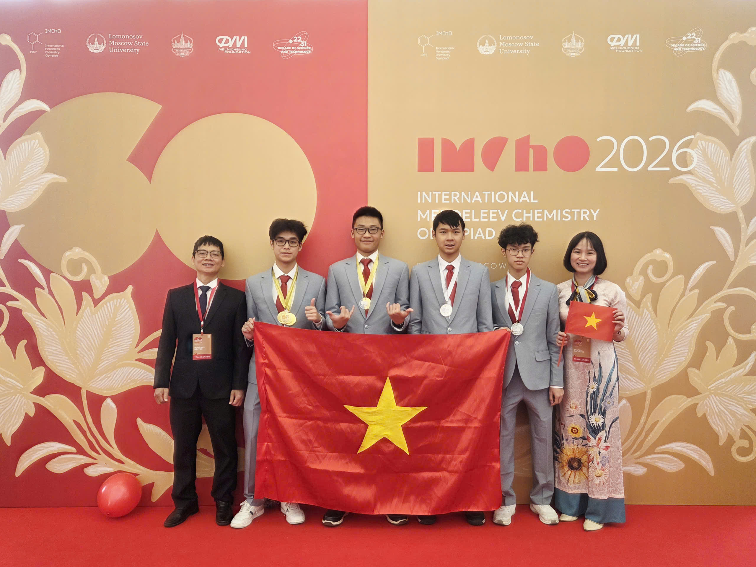 Đội tuyển Việt Nam giành 2 huy chương Vàng, 2 huy chương Bạc tại Olympic Hóa học quốc tế Mendeleev năm 2026