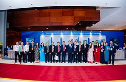 Chạm vào tương lai y học: Trường ĐHKHTN tỏa sáng với Hệ máy in 3D sinh học sử dụng mực in tế bào gốc và Súng cầm tay tạo da nhân tạo chăm sóc vết thương tại Lễ kỷ niệm 120 năm ngày truyền thống ĐHQGHN
