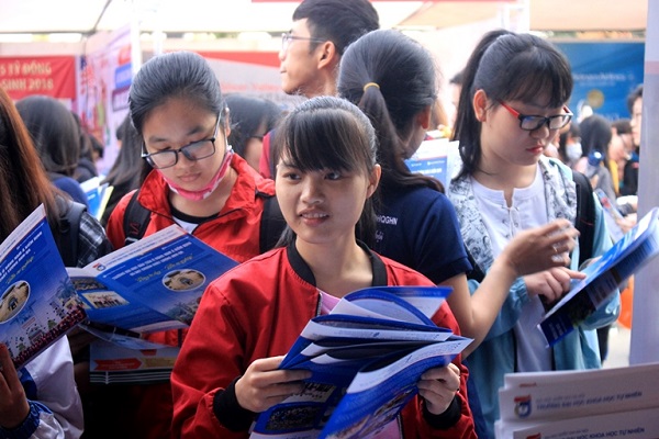 Description: D:\Cong_viec\Website\news\Thang_3\12.3.TinwebTuyensinh\4.jpg