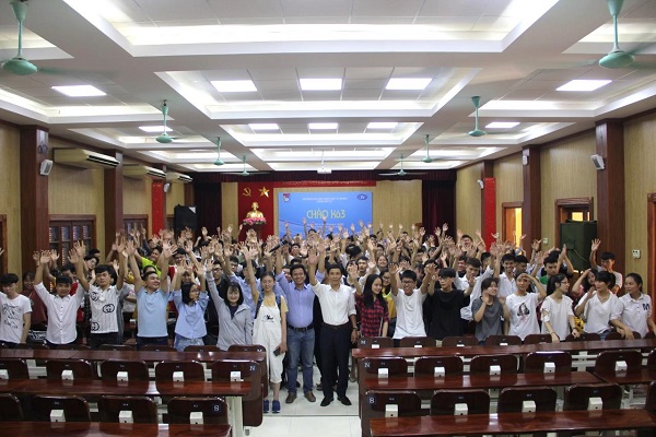 Description: C:\TIN_HUS_NAMHOC_2018-2019\HocChinhtriDaunam2018\IMG_6809.JPG